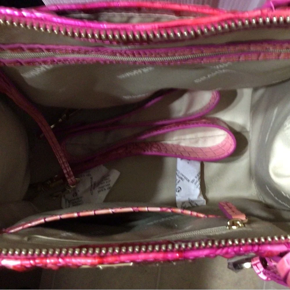 Leather Brahmin Tri-Color Caroline tote.
(Pink, Purple, Coral tones)
NWOT - Picture 14 of 16